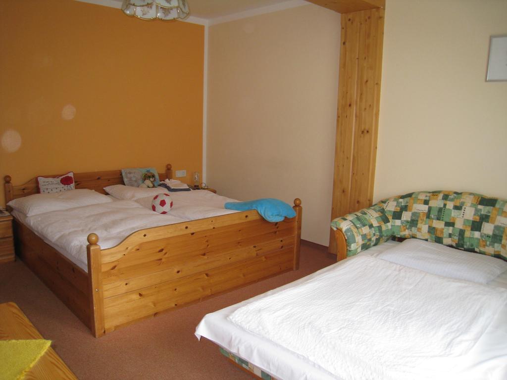 Gasthof Zum Mohrn Oberwoelz Stadt Habitación foto